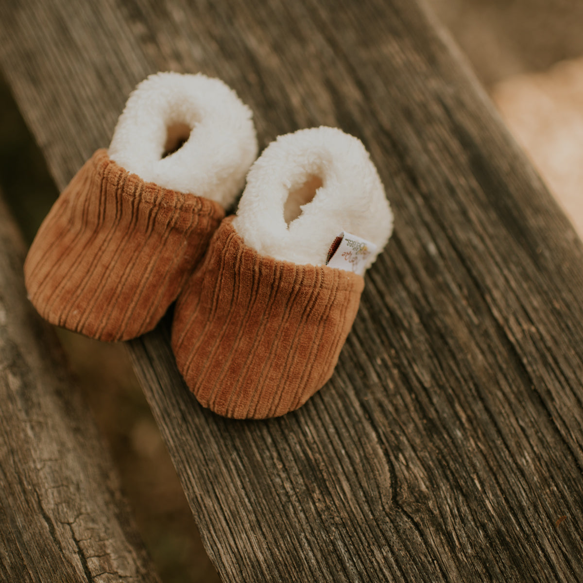 Chaussons velours camel