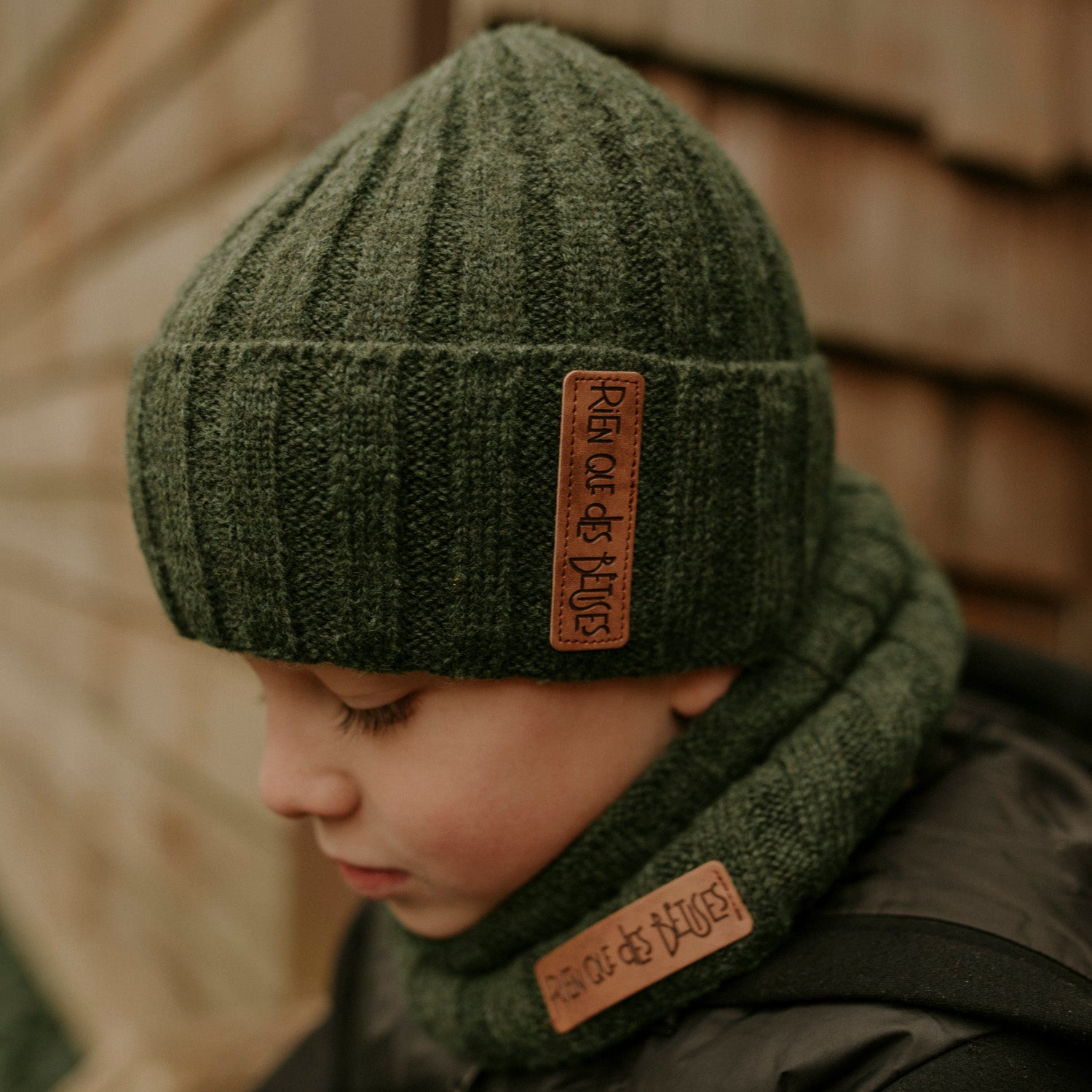 Bonnet enfant en laine kaki