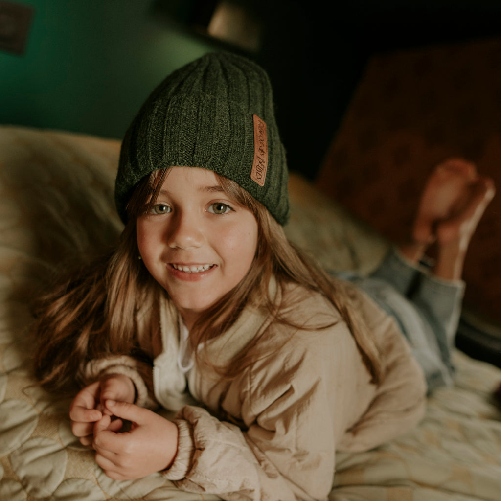 Bonnet enfant en laine kaki