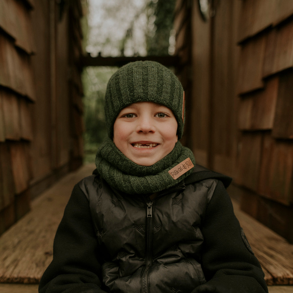 Bonnet enfant en laine kaki