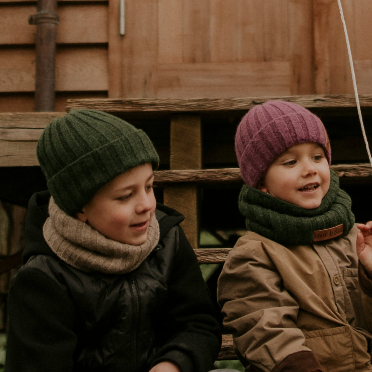 Tour de cou enfant en laine doublé teddy kaki