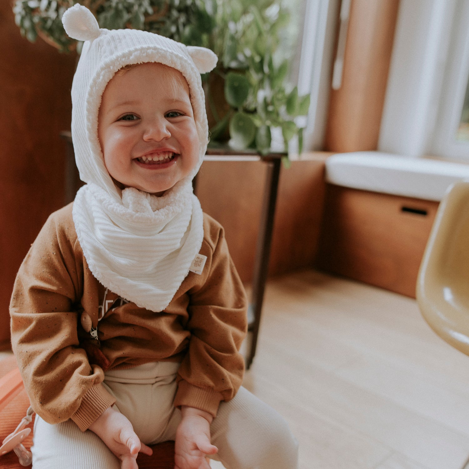 Bonnet velours ecru