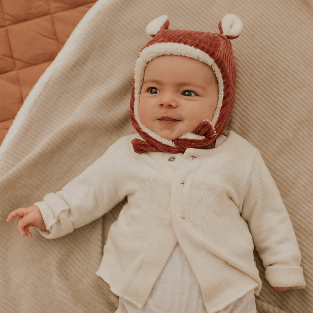 Bonnet velours framboise