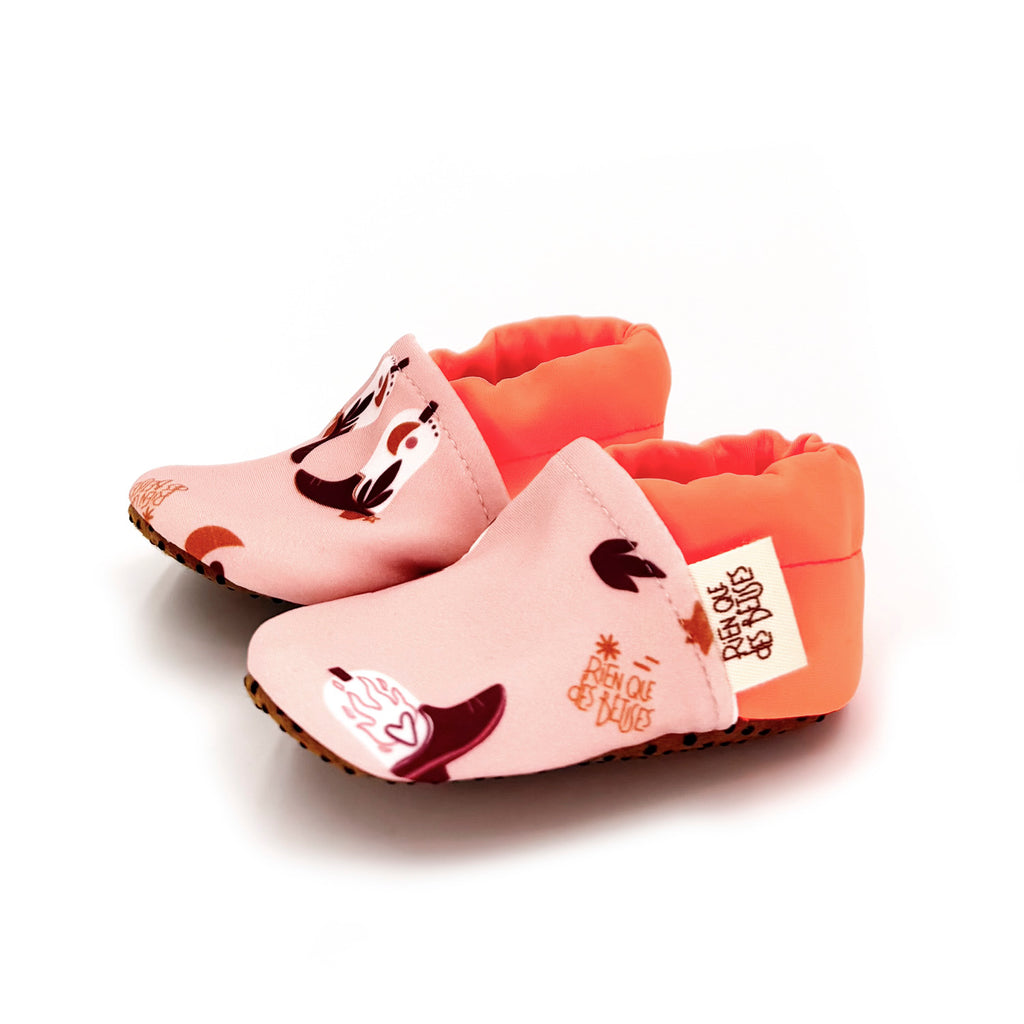 Chaussons plage bébé anti-UV Santiag rose