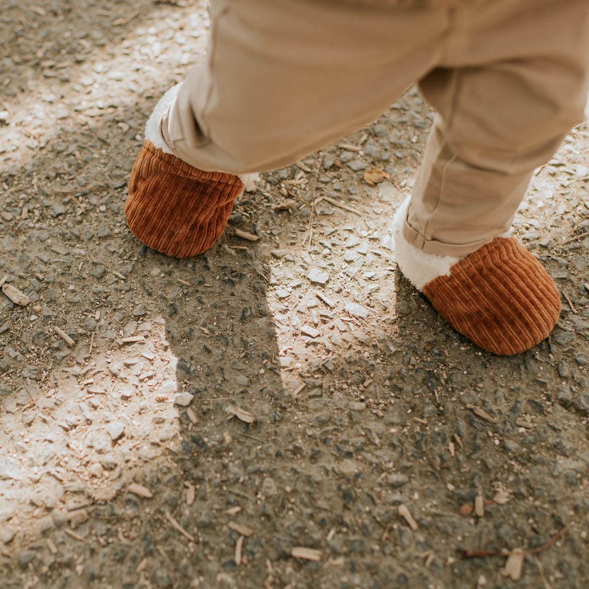 Chaussons velours camel