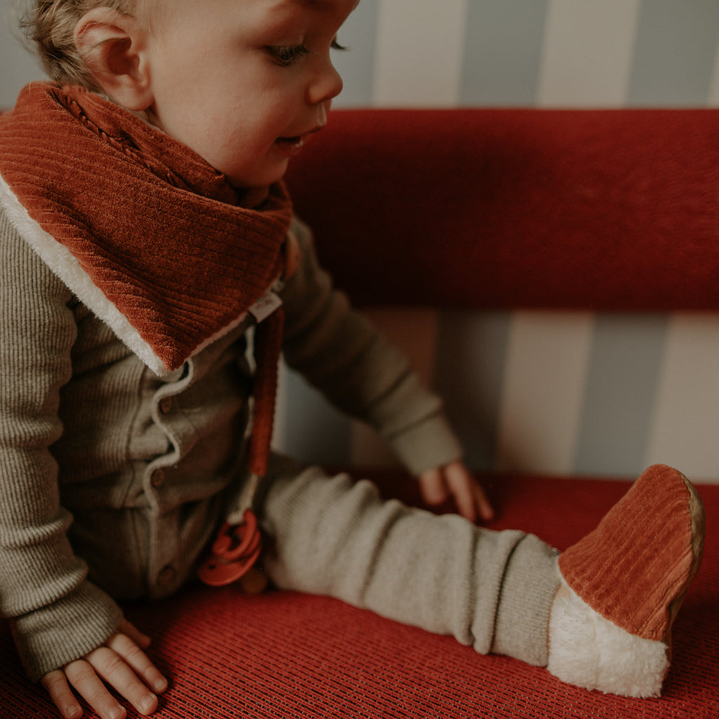 Chaussons velours paprika