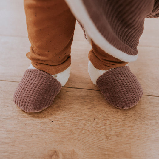 Chaussons velours parme