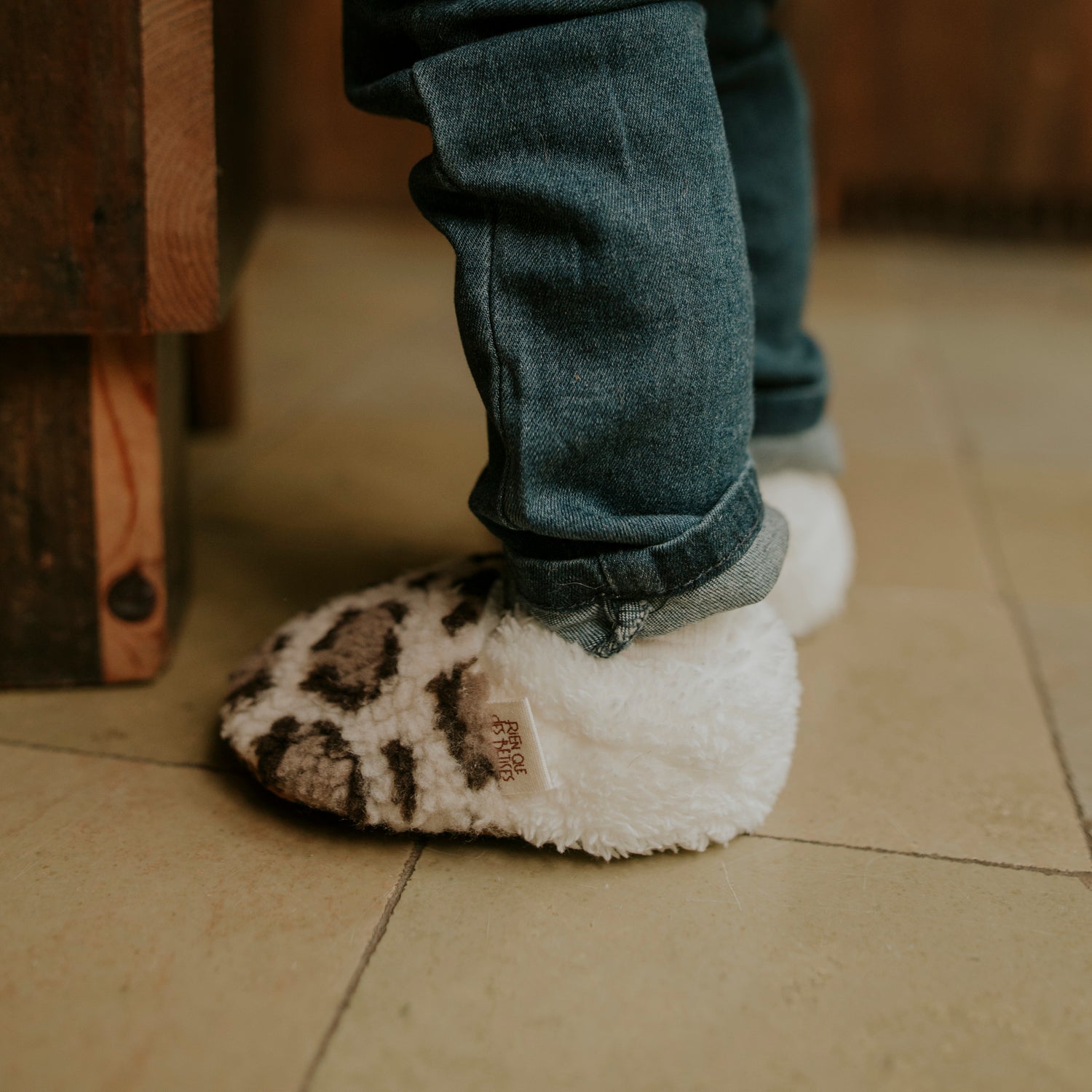 Chaussons teddy léopard