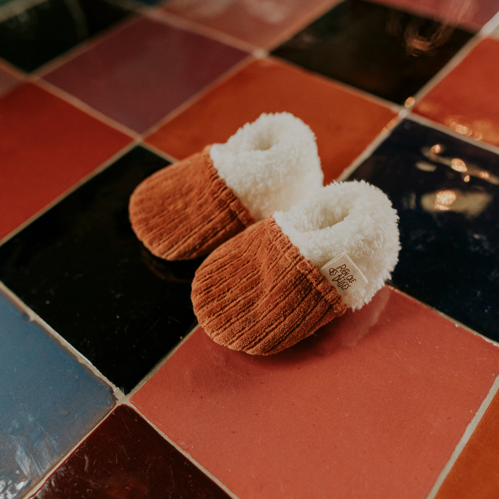 Chaussons velours paprika