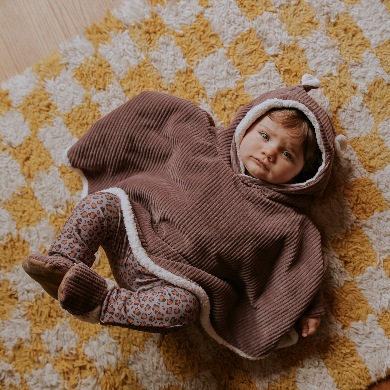 Poncho bébé velours parme