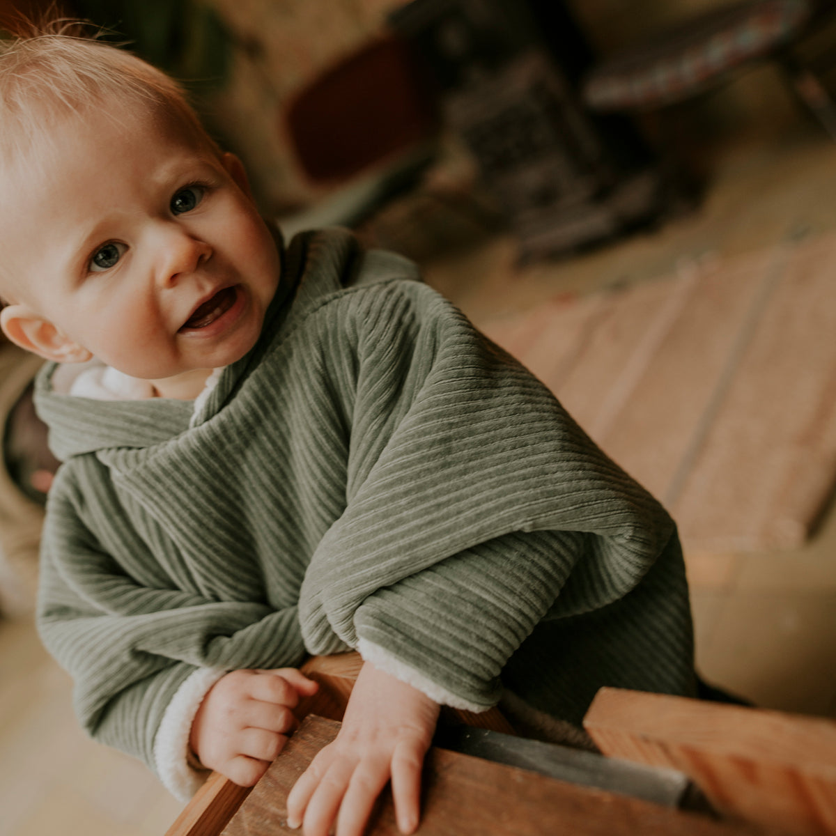 Poncho bébé velours kaki