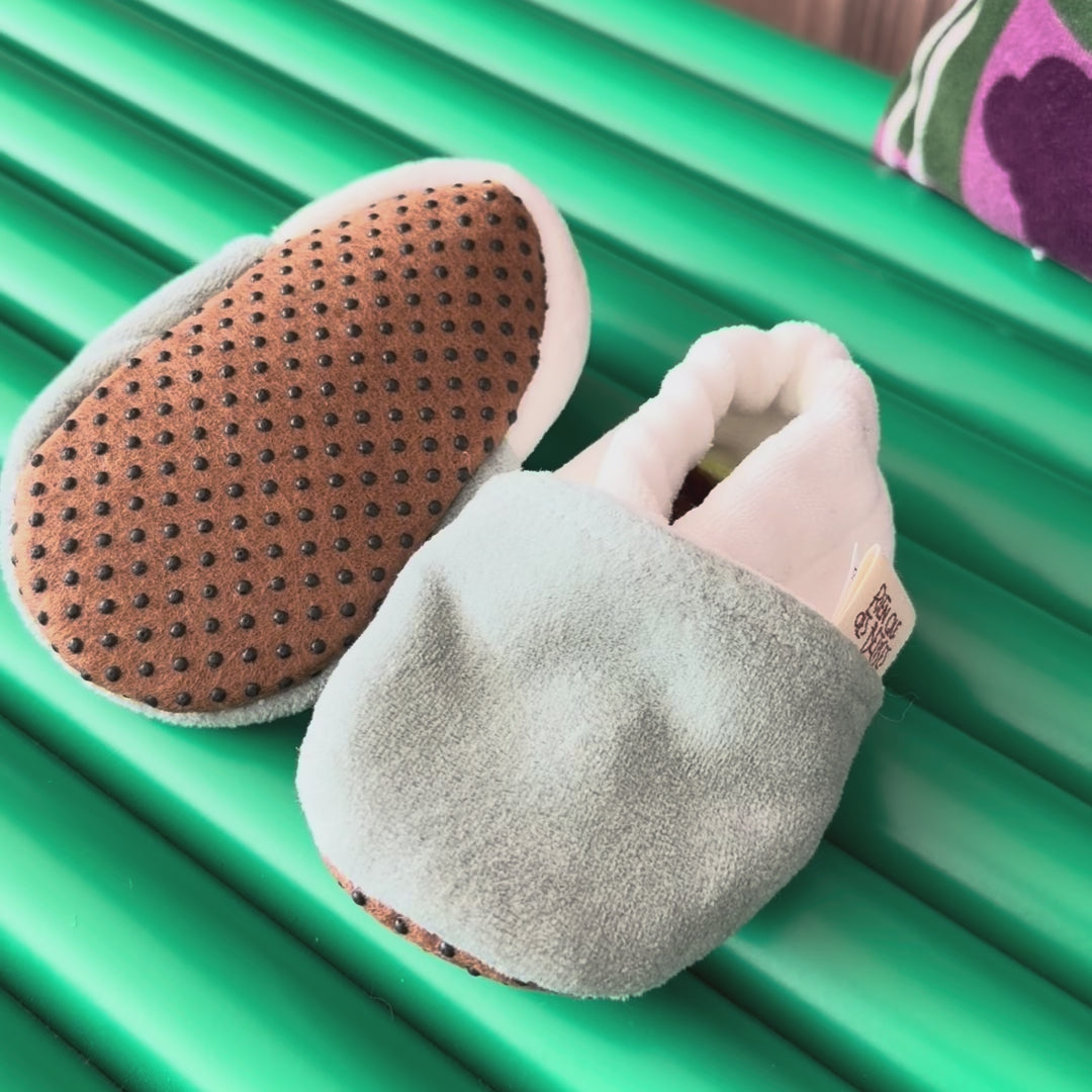 Chaussons éponge vert